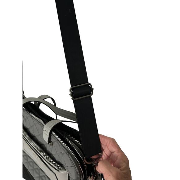 Steve Madden ladies travel/work tote/computer bag in grey diamond quilted NWOT - Picture 4 of 9